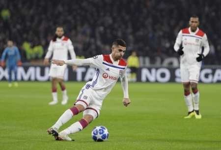 菲进攻中的 菲进攻中的